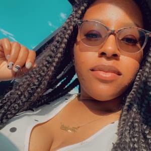 Meet your Posher, Tashia